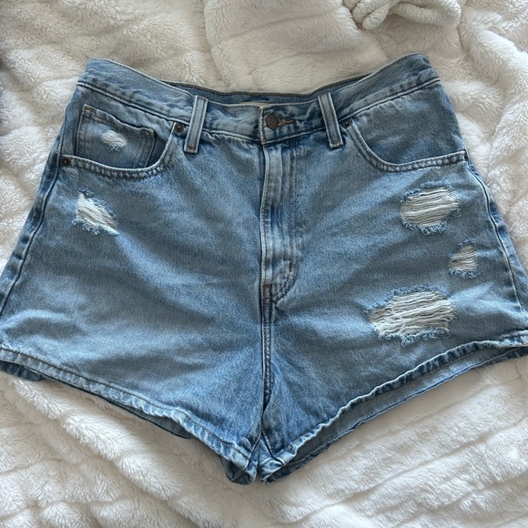 Levis high waisted mom Distressed Denim Women Shorts 31 - Picture 2 of 5